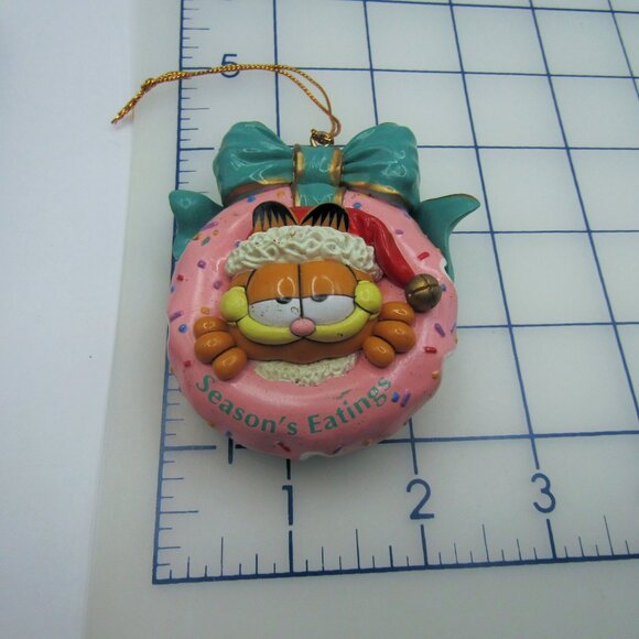Paws 1996 Garfield in Donut Ornament - Picture 5 of 7